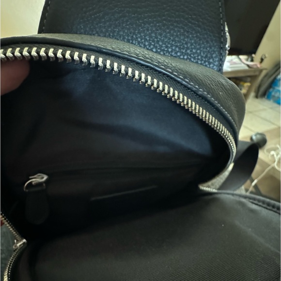 Coach sling bag - Picture 2 of 3